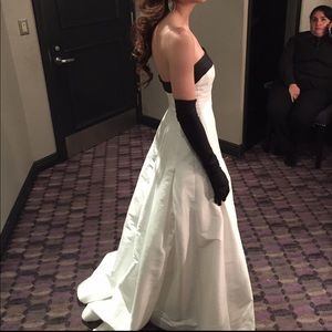 Monique Lhuillier White Organza Evening Gown